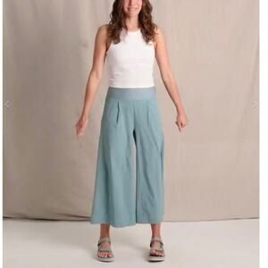 Title Nine Roundtrip Wide Leg Cropped Pants S Green Magic Lock Legs